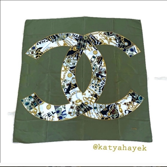 CHANEL Accessories - Chanel CC Logo Large Vintage Scarf